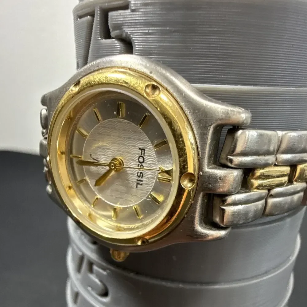 Fossil up auction
